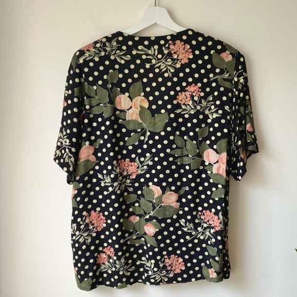 Vintage black polka dot and floral print button down short sleeve blouse - Picture 15 of 16